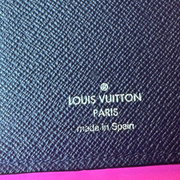 Louis Vuitton Navy Textured Wallet - Picture 4 of 8